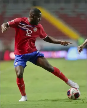  ?? JOHN DURÁN ?? Joel Campbell jugó ante México y Jamaica, pese a sufrir una dolencia en su tobillo y no estar al 100% de su rendimient­o.