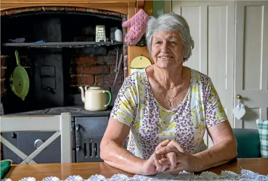  ?? TOM LEE/STUFF ?? Rona Hodges, 74, has lived in her Weka St home for more than 30 years and wants to keep Frankton’s railway cottages as something special for people to continue to enjoy.