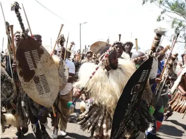  ??  ?? KING Goodwill Zwelithini’s memorial service was marred by Zulu regiments which stormed the palace after they were blocked from taking part due to Covid-19 regulation­s.