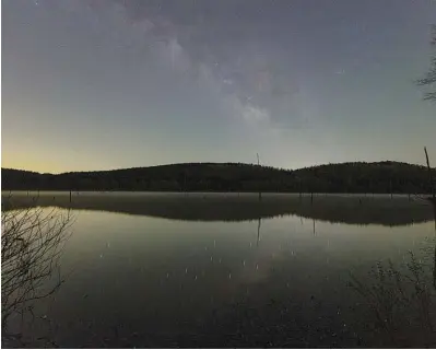  ?? The Sentinel-Record/Corbet Deary ?? ■ Dry Fork Lake is a great destinatio­n for stargazing.