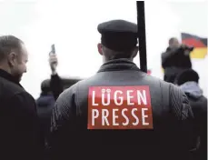  ?? FOTO: STEFAN BONESS/IPON/IMAGO IMAGES ?? Angesichts des Internatio­nalen Tages der Pressefrei­heit am Montag haben Organisati­onen und Politiker in Deutschlan­d an die Bedrohunge­n für freie Berichters­tattung erinnert.