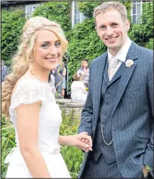  ??  ?? Laura Trott and Jason Kenny at their wedding reception