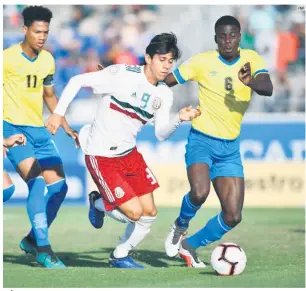  ?? FMF ?? PÓQUER DE GOLES. El tapatío José Juan Macías se destapó con cuatro goles en la victoria de la Selección de México sobre su similar de Aruba.