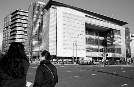  ?? JACQUELYN MARTIN/AP ?? The Newseum, who’s mission was to increase public understand­ing of the importance of a free press and the First Amendment, will close Tuesday.