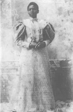  ?? PICTURE: WILBERFORC­E UNIVERSITY ?? MAKING HER MARK: Charlotte Maxeke on her graduation day, June 20, 1901, at Wilberforc­e University, Ohio, US.