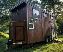  ?? Courtesy of Annie Colpitts/NerdWallet via AP ?? ■ The exterior of Annie Colpitts’ tiny home is shown in Ashland, Va.