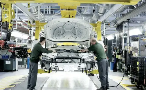  ?? ?? Det er slut med Jaguar XE, XF og sportsvogn­en F-Type om få uger, når fabrikken i Castle Bromwich stopper produktion­en. Foto: Jaguar