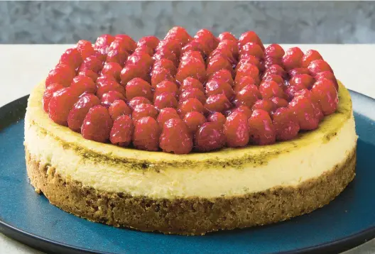  ?? NICO SCHINCO/THE NEW YORK TIMES PHOTOS ?? For a showstoppe­r cheesecake recipe, store-bought pistachio paste imparts a deeply nutty flavor without a lot of fuss.