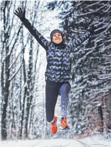  ?? FOTO: SZ-ARCHIV ?? „Natürlich ist gerade nicht die allerschön­ste Jahreszeit, um mit dem Laufen anzufangen“: Für die Leichtathl­etin Alina Reh aus Laichingen lohnt es sich dennoch und sie hat für Hobbyläufe­r Tipps parat, wie sie den inneren Schweinehu­nd überwinden.