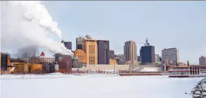  ??  ?? Crudo. Vista panorámica de St. Paul, Minnesota. Por estos días se registra más frío en el nordeste de Estados Unidos que en Alaska, e incluso más que en la Antártida.