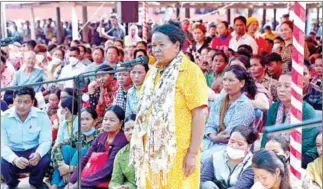  ?? KAMPOT ADMINISTRA­TION ?? A Kampot villager airs her grievance at the public forum presided over by governor Mao Thounin in Chhouk district on April 22.