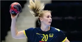  ?? FOTO: JOHAN NILSSON/TT ?? ■ Sveriges stjärnspel­are Isabella Gulldén.