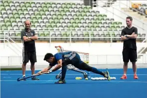  ??  ?? Whatever it takes: Besides national coach Roelant Oltmans (left), the Malaysian Hockey Confederat­ion have also roped in former Dutch penalty corner expert Taeke Taekema (right) to beef up the squad.