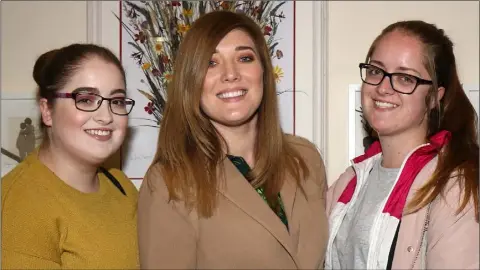  ??  ?? Amber, Zoe and Jade Beasley at ‘The Shape of Two’ concert in The Presentati­on Centre on Friday night.