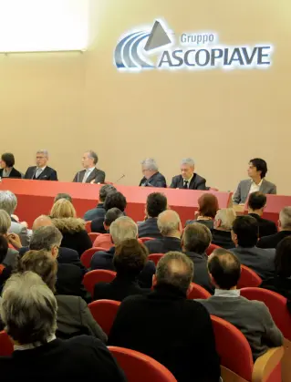  ??  ?? L’assemblea L’assise dei sindaci soci di Asco Holding tenutasi nel dicembre scorso