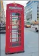  ?? HT PHOTO ?? A red phone booth near Piccadilly Circus.