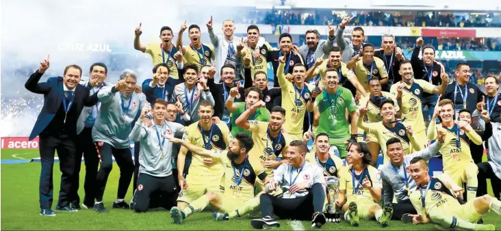  ?? IMAGO7 ?? América en su festejo tras ganar el título, el equipo de Miguel Herrera será el rival a vencer en 2019.