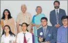  ??  ?? Principal of Modern School Barakhamba Dr Vijay Datta with other dignitarie­s and winners.