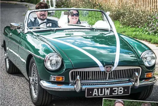  ??  ?? Getting married: Charles and Elizabeth Thomson in their 1964 green MGB