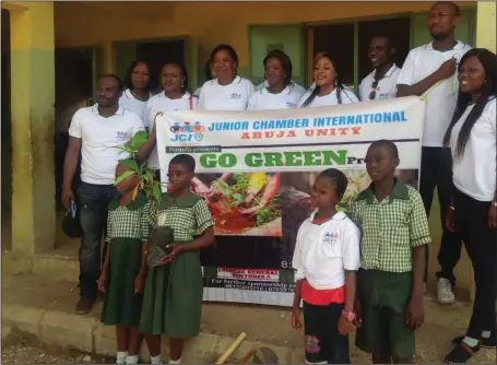  ??  ?? JCI team with some pupils of LEA Primary School, Dawaki  , Abuja