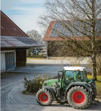  ?? Foto: Julian Leitenstor­fer ?? Das Spitalgut wird konvention­ell bewirtscha­ftet. Seit Jahren wird diskutiert, ob man auf Ökolandwir­tschaft umstellen soll.