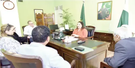  ?? ?? ISLAMABAD: Coordinato­r to PM on Climate change Romina Khurshid Alam holds meeting with chairperso­n IWMB Rina Saeed Khan along with experts from Four Paws Internatio­nal to discuss bio rescue and Rehab Centre in Islamabad. — NNI