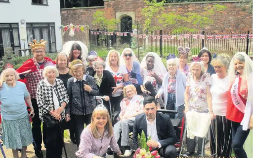  ??  ?? ●●Residents at Abney Court, Cheadle, enjoy a ‘Meghan Markle’ hen-do