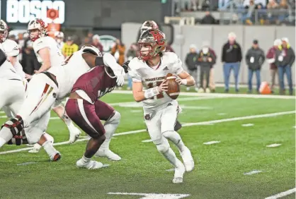  ?? MICHAEL KARAS/NORTHJERSE­Y.COM ?? Bergen Catholic quarterbac­k Dominic Campanile looks to pass against Don Bosco in November for the Non-Public A championsh­ip. The teams will meet on Sept. 22 for the 79th time.