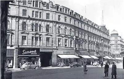  ??  ?? DM Brown’s department store as it was in 1955.