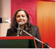  ??  ?? Prof Giridharan giving her speech at the dinner.