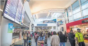  ?? Photo / Jason Oxenham ?? Auckland Internatio­nal Airport rose 0.1 per cent to $7.205.