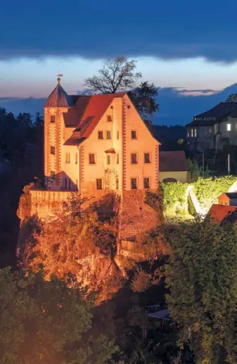  ?? ?? Idyll mit teils dunkler Geschichte: Burg Hohnstein in der Sächsische­n Schweiz