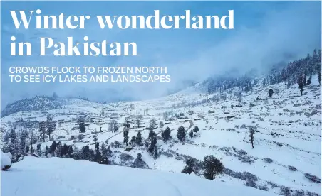  ?? Courtesy: Nasar Ali ?? Main image: A snowblanke­ted valley in Kalam, where snowfall has drawn thousands of excited visitors.