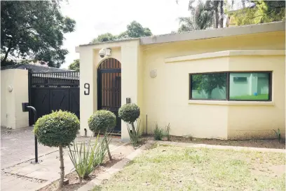  ?? Picture: Nigel Sibanda ?? ABANDONED. Former president Nelson Mandela’s home on 12th Avenue in Houghton, Johannesbu­rg, has been left in a state of neglect since his grandchild­ren moved out in 2020.