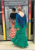  ?? D. S. ?? Mujeres de flamenca en el Metro.