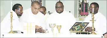  ?? (Pics: Sithembile Hlatshwayo) ?? Some of the All Saints Cathedral priests burning essence during the service where congregant­s decided on a move to petition their bishop.
