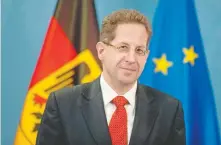  ??  ?? Hans-Georg Maassen, quien fue destituido como jefe del espionaje de Interior de Alemania por poner en duda actos violentos de la ultraderec­ha.