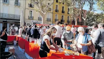  ??  ?? Café, apéritif, un moment de conviviali­té