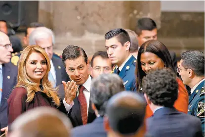  ?? JUAN CARLOS BAUTISTA ?? El Presidente y su esposa, Angélica Rivera, en el encuentro celebrado en el Palacio de Minería.