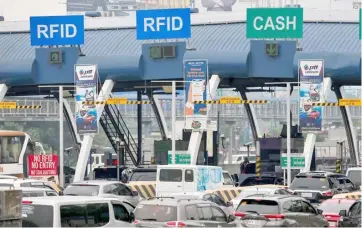  ?? PHOTOGRAPH BY ANALY LABOR FOR THE DAILY TRIBUNE @tribunephl_ana ?? ILOCOS Norte Representa­tive and President’s son Sandro Marcos is leading a move at the House of Representa­tives for a unified RFID tags on all expressway­s across the country to ease mobility.