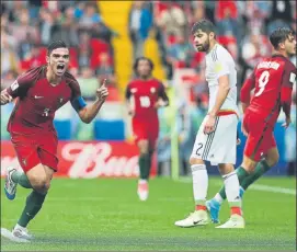  ??  ?? Pepe celebra el gol que dio lugar a la prórroga y al triunfo de Portugal