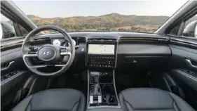  ?? ?? The interior of the 2024 Hyundai Santa Cruz is attractive, but some controls were balky at one point during test week.