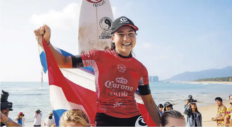  ?? CORTESÍA WSL ?? Después de ganar en China, la costarrice­nse Brisa Hennessy buscará avanzar a cuarta ronda en Australia y mantenerse como líder de la WSL.