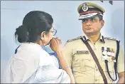  ?? HT FILE ?? West Bengal CM Mamata Banerjee with Kolkata police chief Rajeev Kumar at a police award ceremony. Banerjee defended Kumar when the CBI tried to arrest him recently.