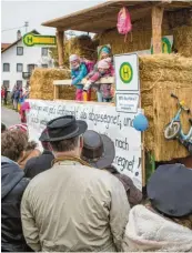  ??  ?? Der Epfacher Nachwuchs hätte gerne eine überdachte Bushaltest­elle.