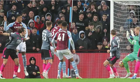  ?? GETTY IMAGES ?? Heading in the right direction: Konsa rises above Soyuncu to score his and Aston Villa’s second goal of the game