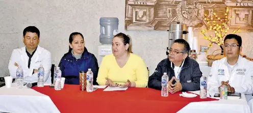  ??  ?? Encabezó la reunión la Síndico del Ayuntamien­to Municipal, Lic. Rocío Cervantes Barba. Foto/especial