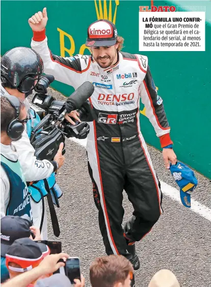  ??  ?? El español Fernando Alonso, después de ganar las 24 horas de Le Mans