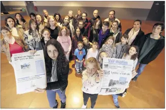  ?? (Photos Dylan Meiffret) ?? Il y a un an, l’annonce du président de la Région de construire un lycée pour la rentrée  avait fait les gros titres. Parmi le collectif qui regroupe, entre autres, les représenta­nts de toutes les associatio­ns de parents d’élèves du Pays de...