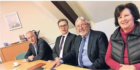  ?? RP-FOTO: HAGEMANN ?? Pressegesp­räch der CDU mit (v.r.) Irmgard Kulka, Botho Brouwer, Matthias Reintjes und Bert Gricksch.